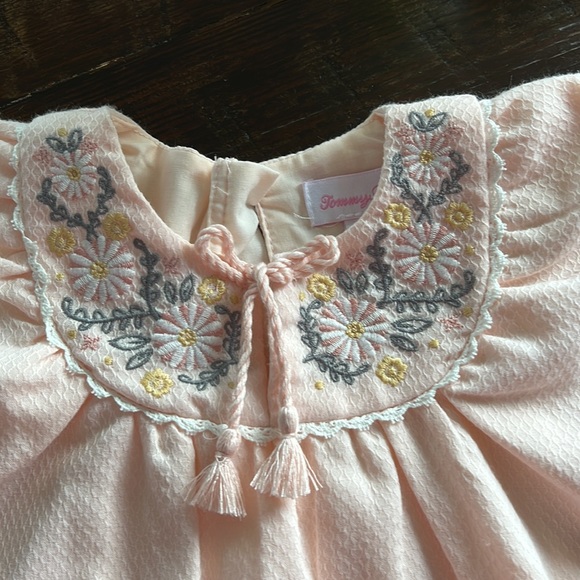 Tommy Bahama 18m cape - Picture 2 of 3